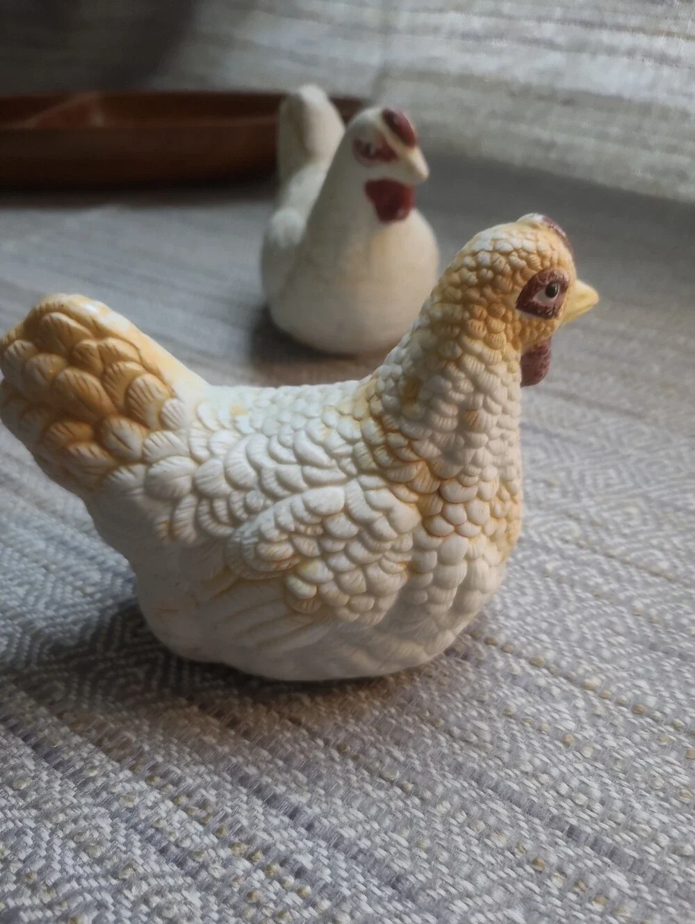 Ceramic Nesting Hen & Chicken Figurines - Set of 2 Country Farmhouse Decor VTG